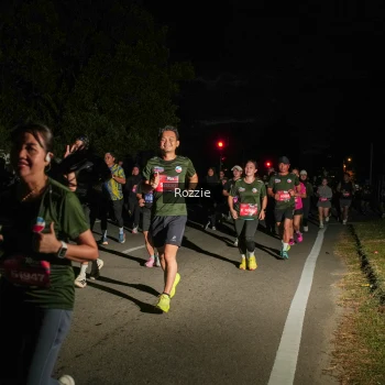 Runner Photo 4095375