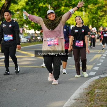 Runner Photo 4095399
