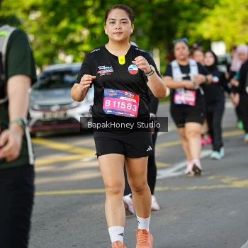 Runner Photo 4095410