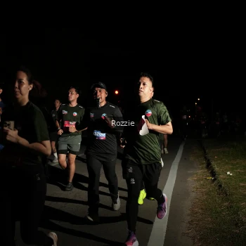 Runner Photo 4095433