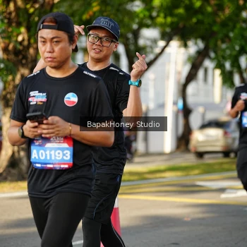 Runner Photo 4095456