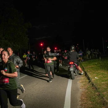 Runner Photo 4095460