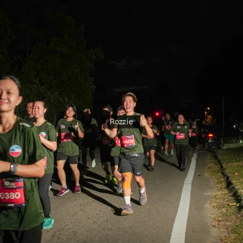 Runner Photo 4095473