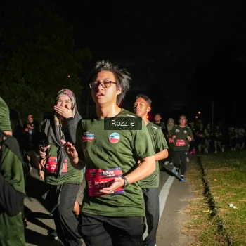 Runner Photo 4095545