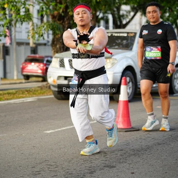 Runner Photo 4095567