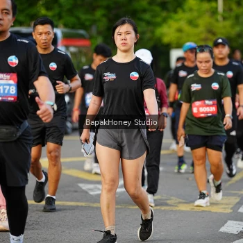 Runner Photo 4095601