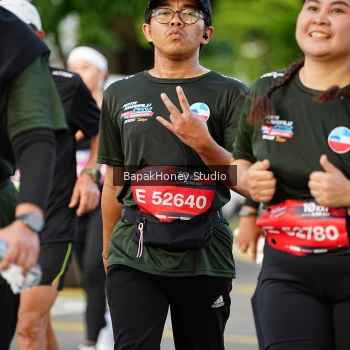Runner Photo 4095695