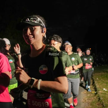 Runner Photo 4095701