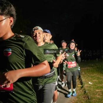Runner Photo 4095707