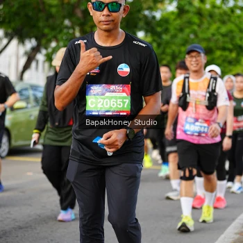 Runner Photo 4095720