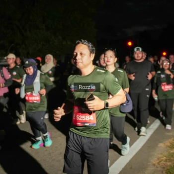 Runner Photo 4095725
