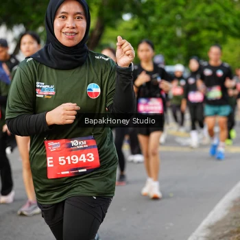 Runner Photo 4095747