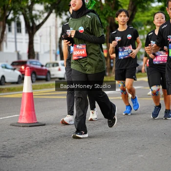 Runner Photo 4095762
