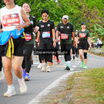 Runner Photo 4095793