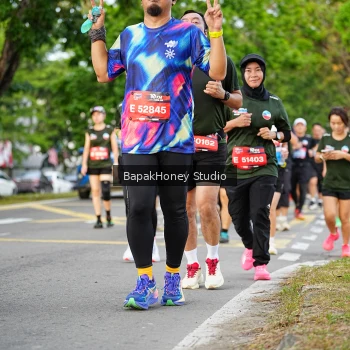 Runner Photo 4095798