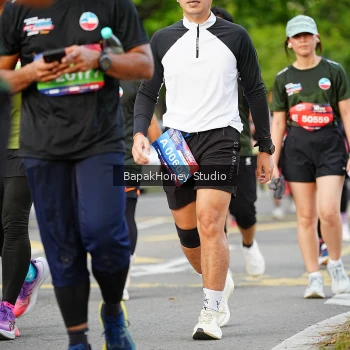 Runner Photo 4095819