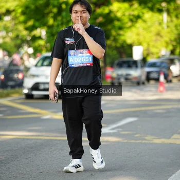 Runner Photo 4095900