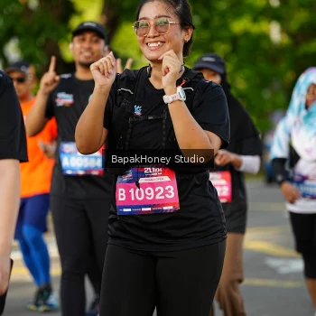 Runner Photo 4095933