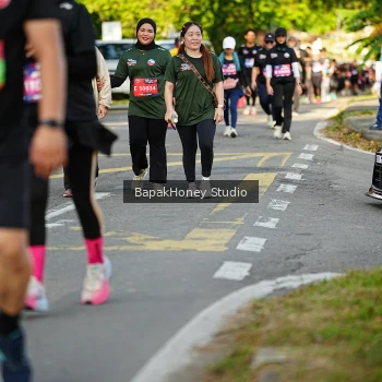 Runner Photo 4095937