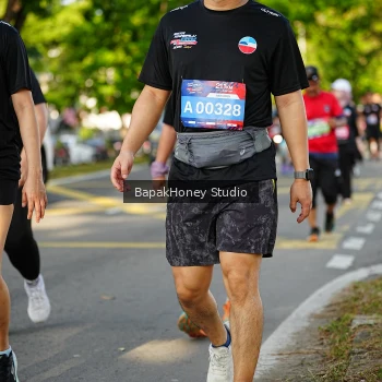 Runner Photo 4095956