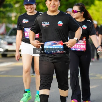 Runner Photo 4095971