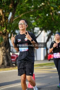 Runner Photo 4095977