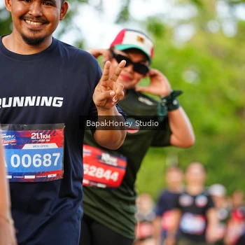 Runner Photo 4096068
