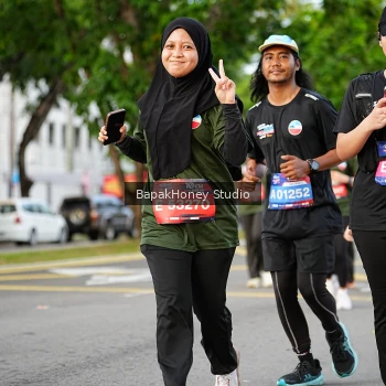 Runner Photo 4096074