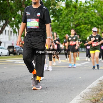 Runner Photo 4096076