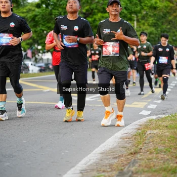 Runner Photo 4096110