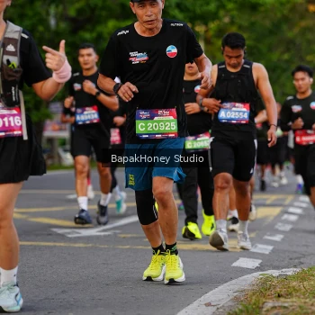 Runner Photo 4096143