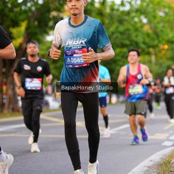 Runner Photo 4096144