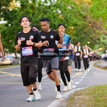 Runner Photo 4096147
