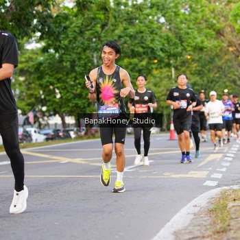 Runner Photo 4096151