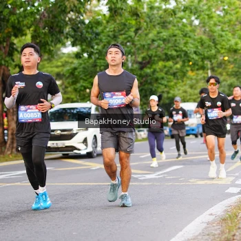 Runner Photo 4096152