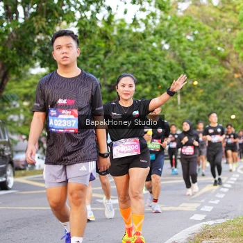Runner Photo 4096155