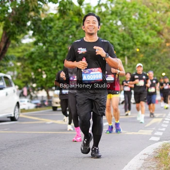 Runner Photo 4096157