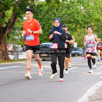 Runner Photo 4096159