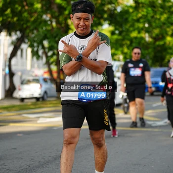Runner Photo 4096275