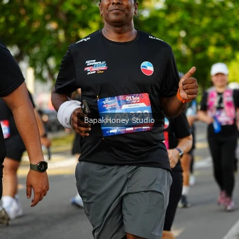 Runner Photo 4096282