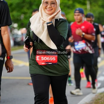 Runner Photo 4096359