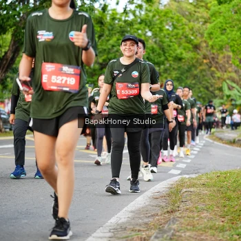 Runner Photo 4096389