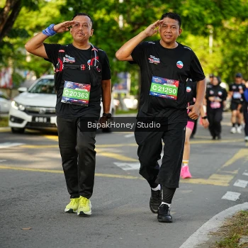 Runner Photo 4096436