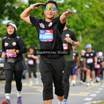 Runner Photo 4096571
