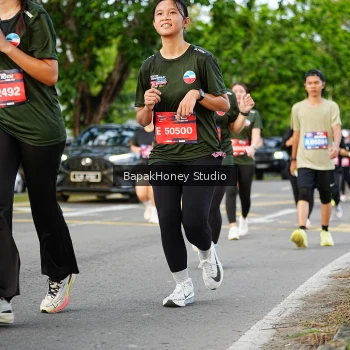 Runner Photo 4096586