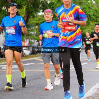Runner Photo 4096638