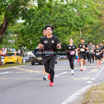 Runner Photo 4096641