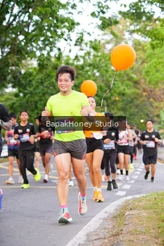 Runner Photo 4096653