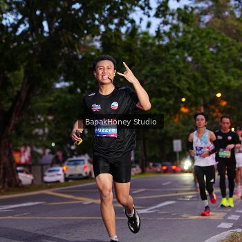 Runner Photo 4096678
