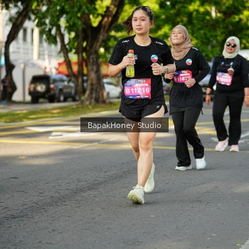 Runner Photo 4096724
